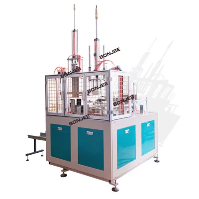 China Neueste automatische Schuh-Box / Karton Making Machine mit günstigen Preis