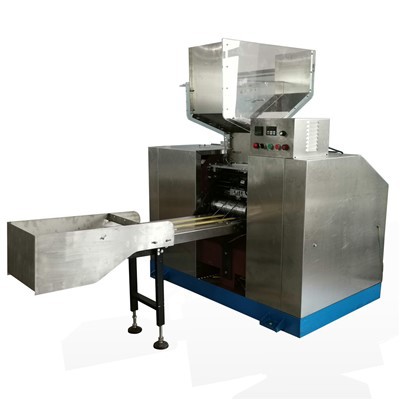 Flexible Papierstrohherstellungsmaschine